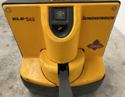 9. Jungheinrich ELE 16 Palletwagen 1.JPG