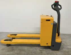 8. Jungheinrich ELE 16 Palletwagen - Hefx 1.JPG