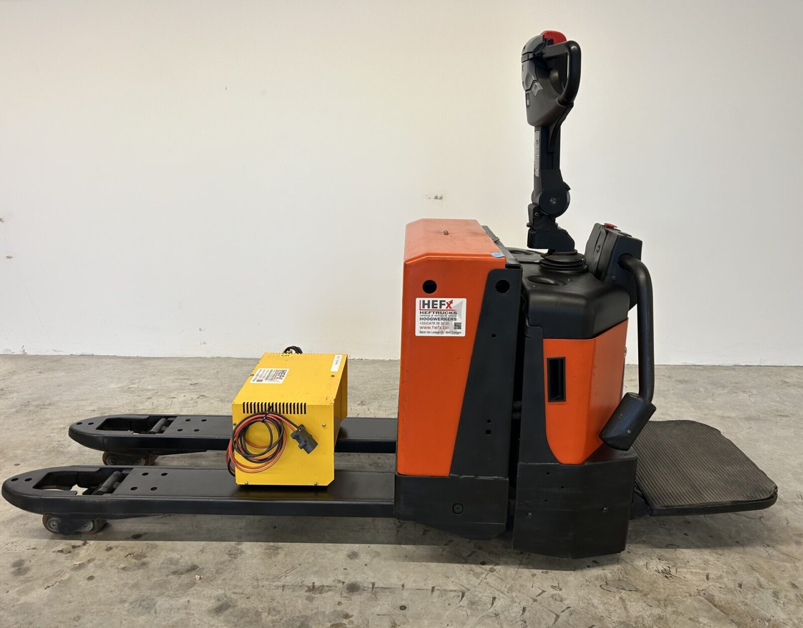 3. BT P20-8 Palletwagen - Hefx.JPG