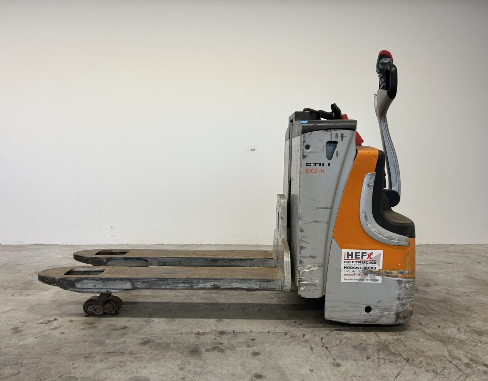 5. Still EXU-H16 Palletwagen - Hefx 2.JPG