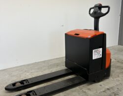 11. BT LWE180 Palletwagen - Hefx 4.JPG