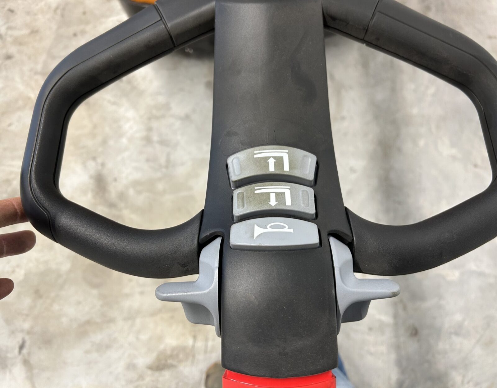 10. Still EGU16 - Palletwagen - Hefx 4.JPG