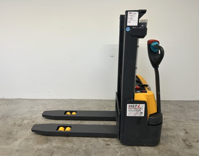 22. Jungheinrich EJC M10 Stapelaar - Hefx 6.JPG