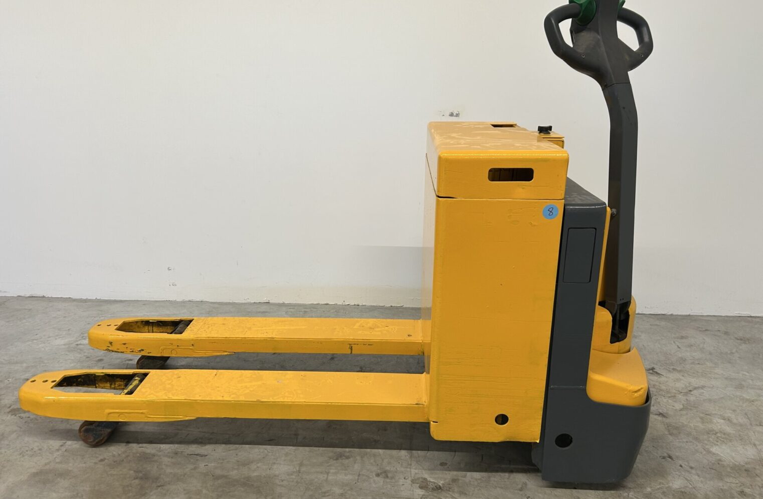 8. Jungheinrich ELE 16 Palletwagen - Hefx 1.JPG