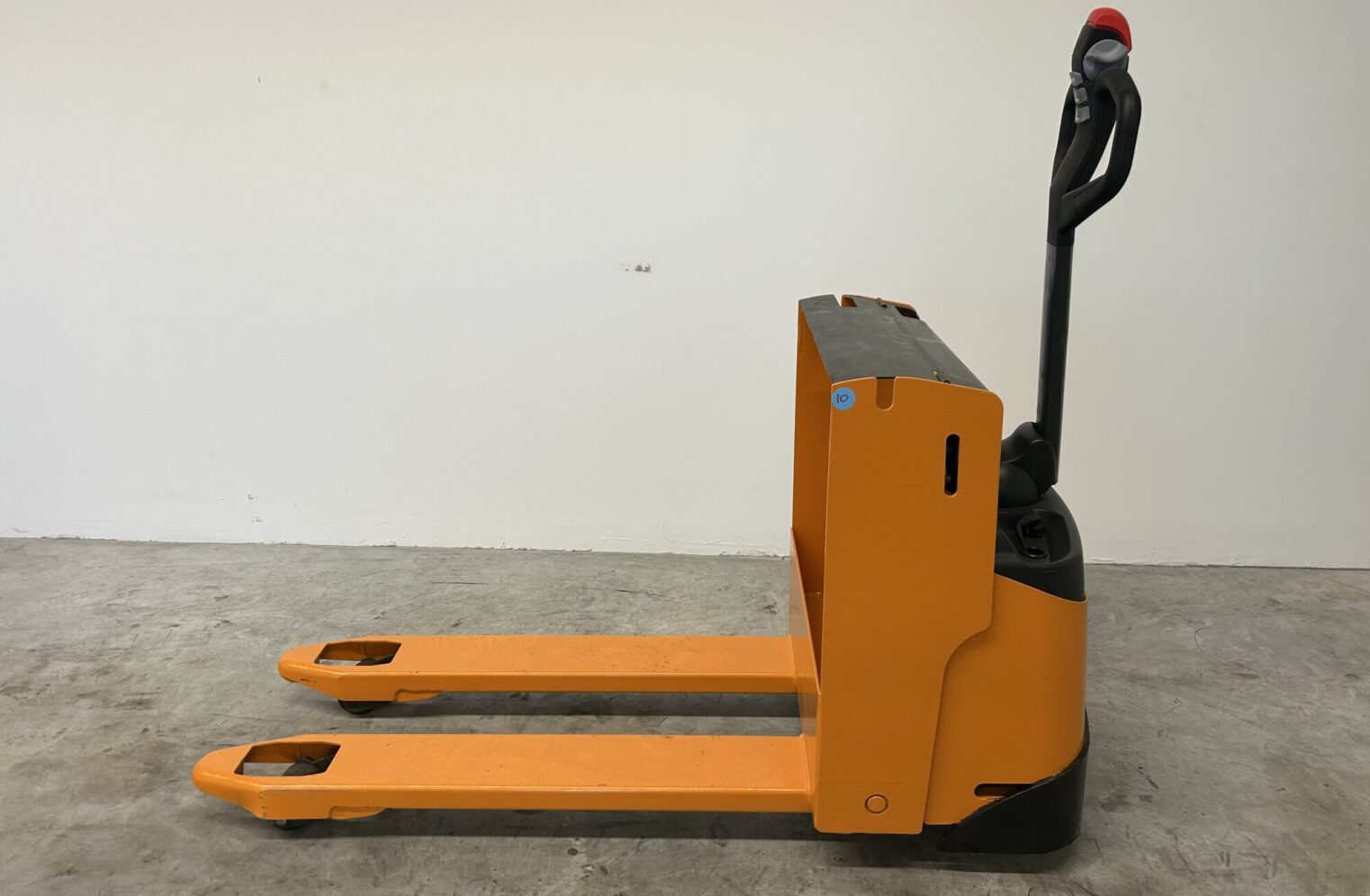 10. Still EGU16 - Palletwagen - Hefx 1.JPG