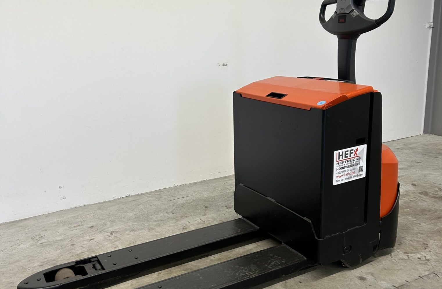 11. BT LWE180 Palletwagen - Hefx 4.JPG