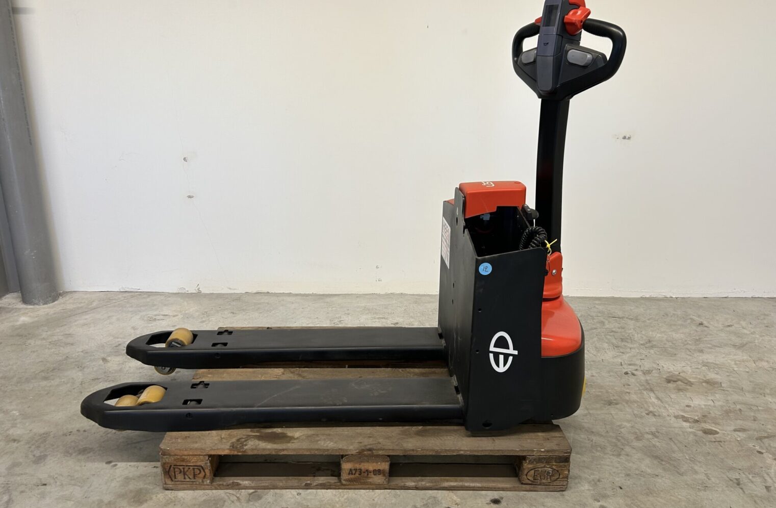 12. EP WPL201 Palletwagen - Hefx 1.JPG