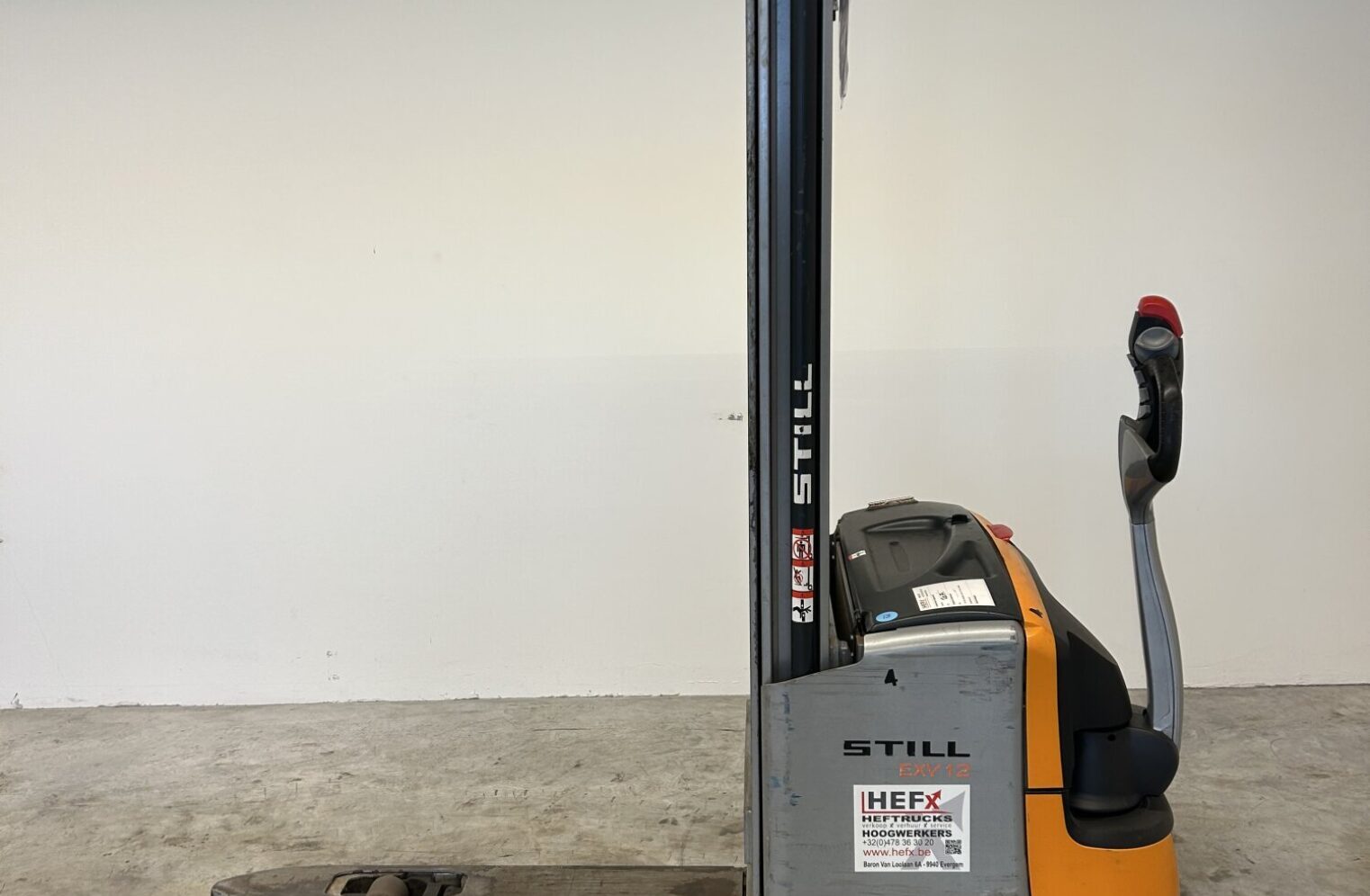 18. Still EXV 12 LI Stapelaar - Hefx 2.JPG