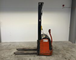 21. Linde L16 Stapelaar - Hefx 1.JPG