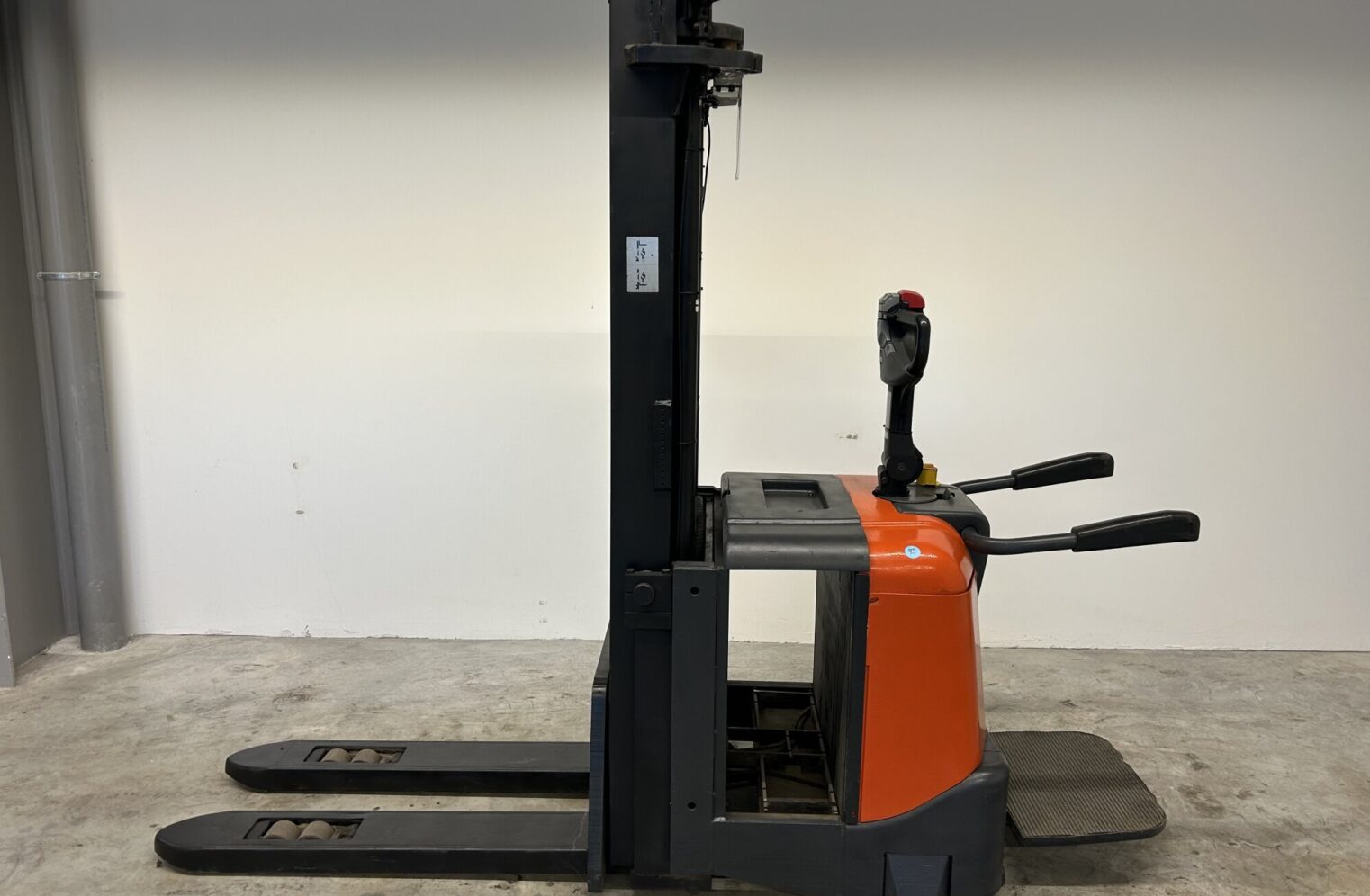 23. BT SPE160L Stapelaar - Hefx 1.JPG