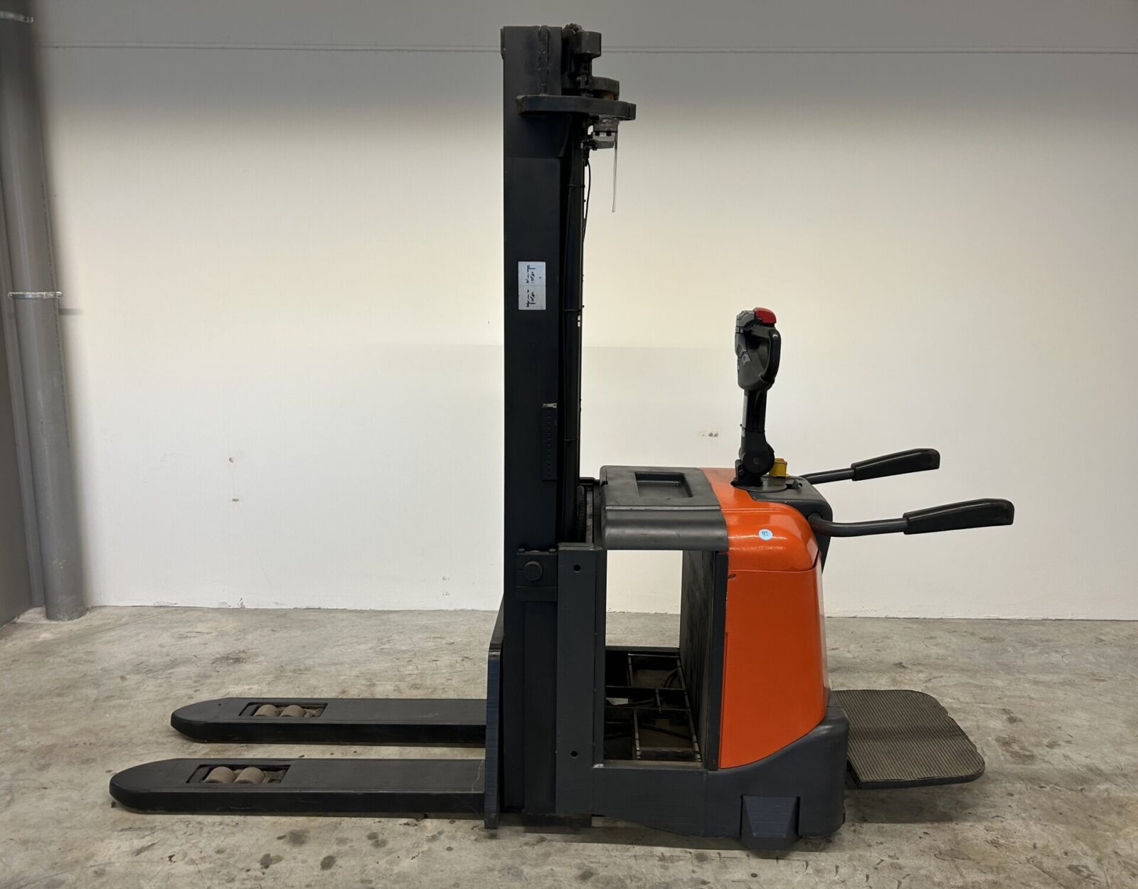 23. BT SPE160L Stapelaar - Hefx 1.JPG