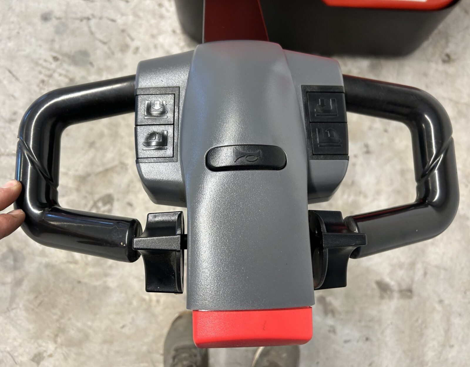 28. EP ES12-12WA T4500 Stapelaar - Hefx 5.JPG