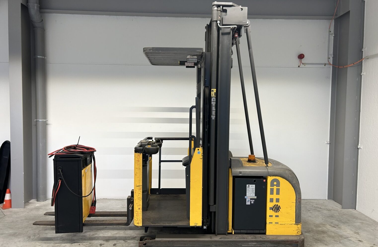 30. Atlet OPS-100 Orderpicker - Hefx 1.JPG