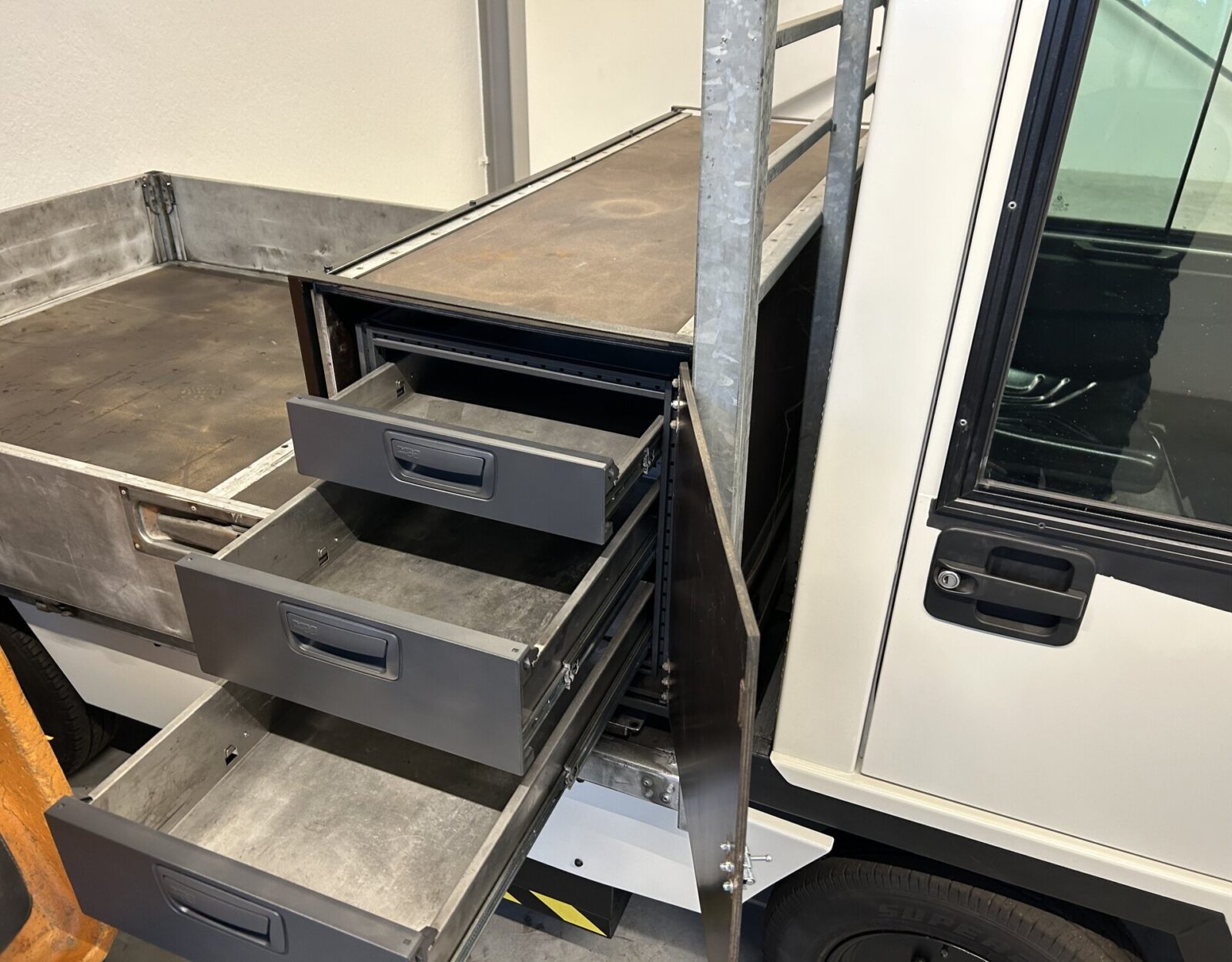 33. Spijkstaal Trekker - Hefix Komerco 12.JPG