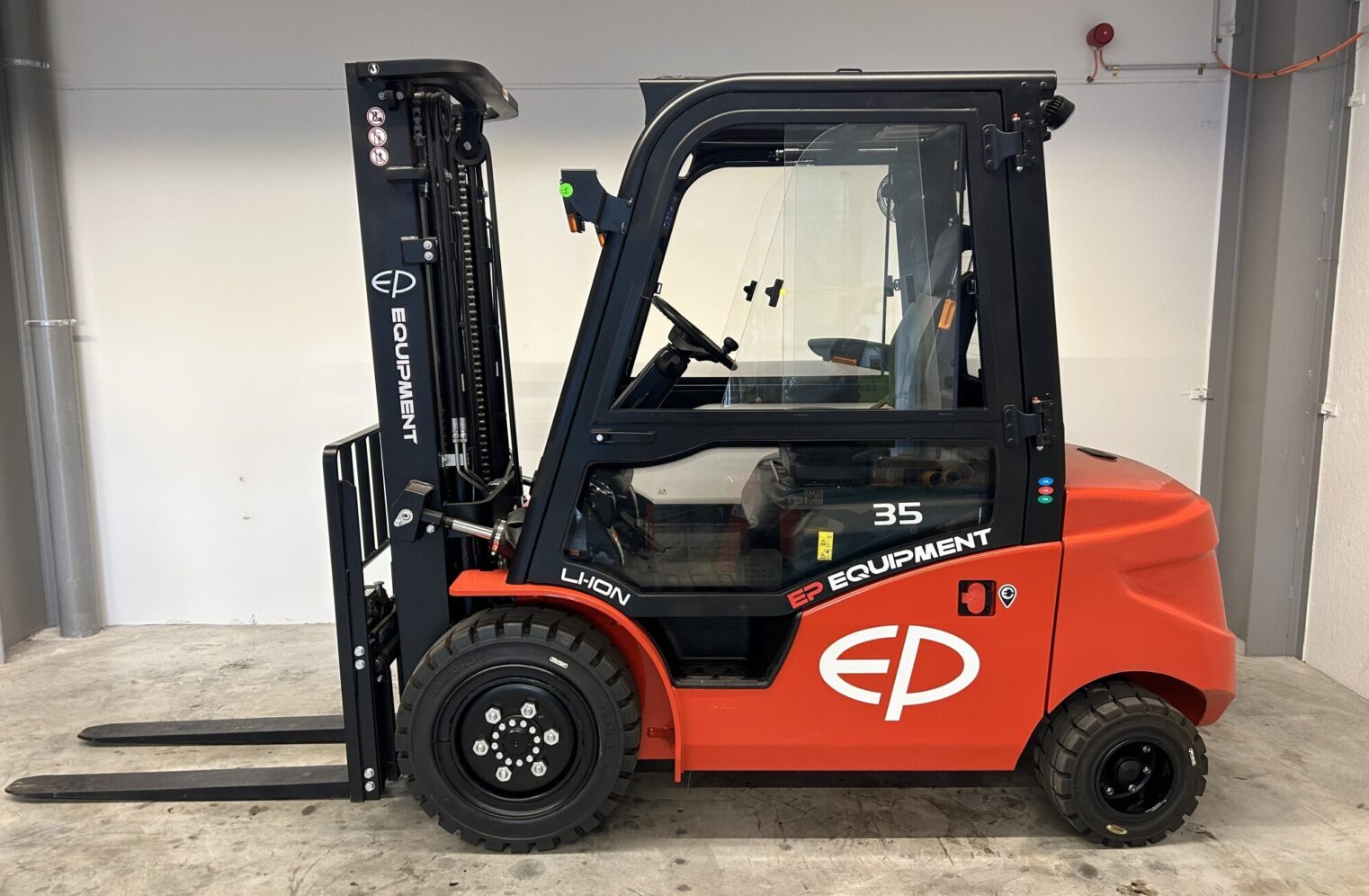 1. EP EFL353 B Elektrische Heftruck - Hefx 2.JPG