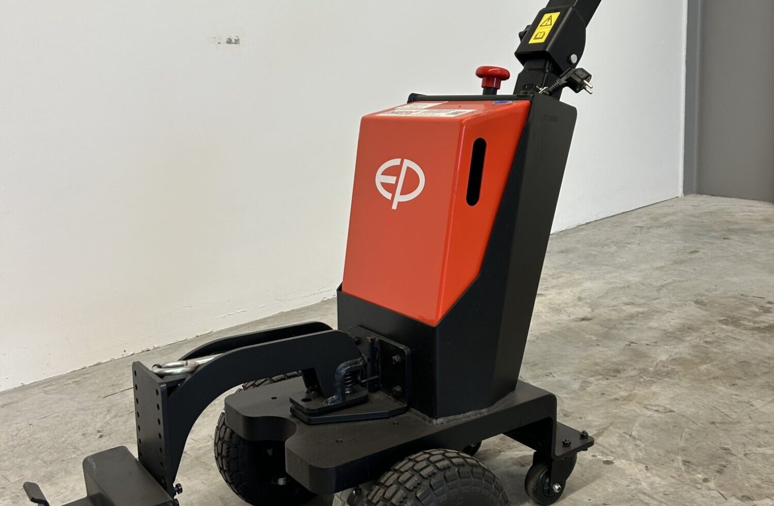 14. EP CQD10 Trekker - Hefx Komerco 2.JPG